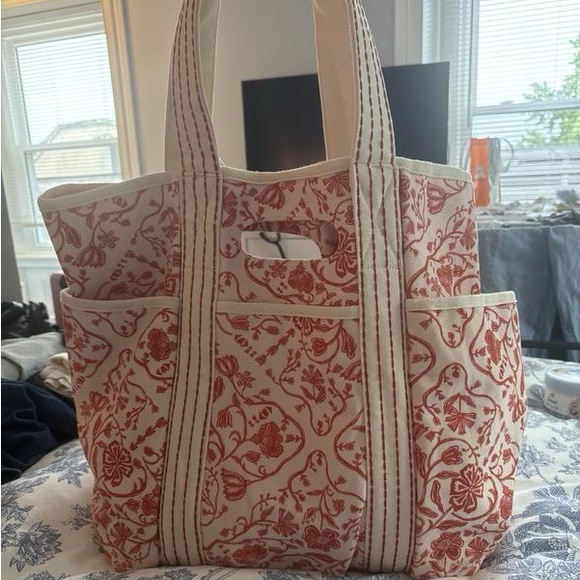 Free People Caravan Tote bag- canvas-like new condition - Picture 1 of 2
